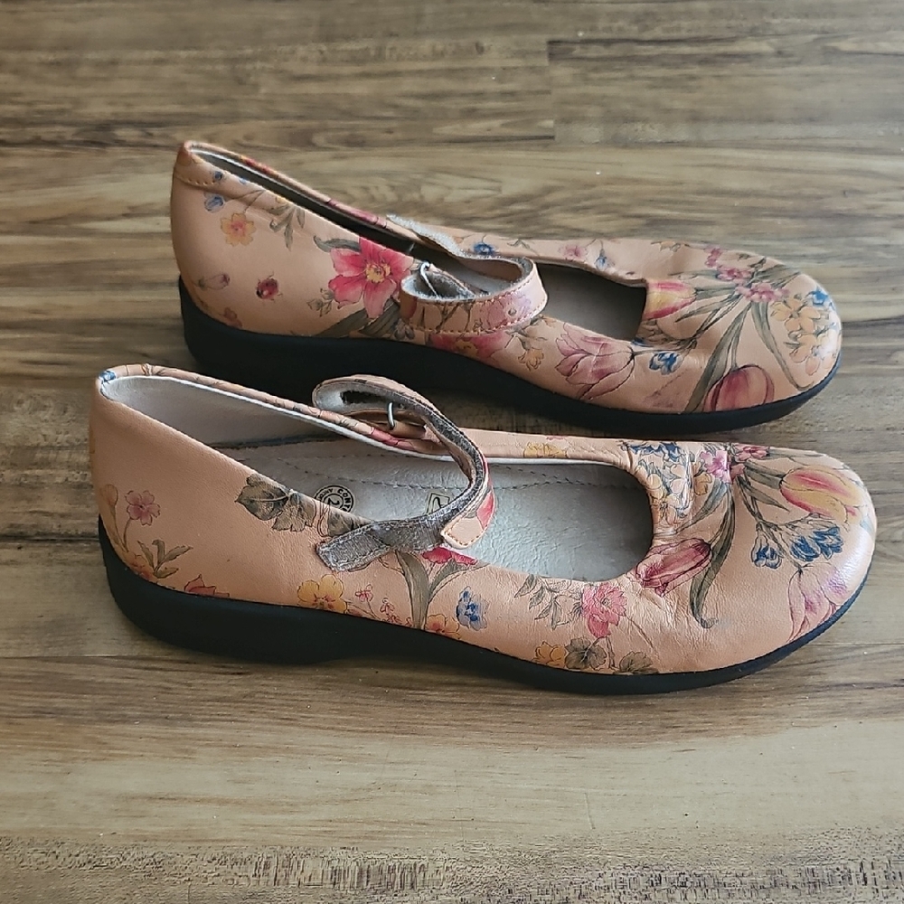 Arcopedico Floral Mary Jane Flats - Pink and Cream